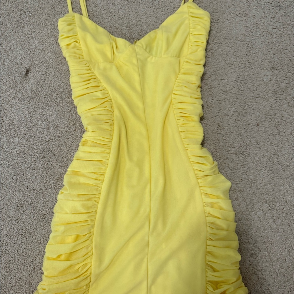 Sexy yet Elegant White Fox Yellow Bodycon Dress